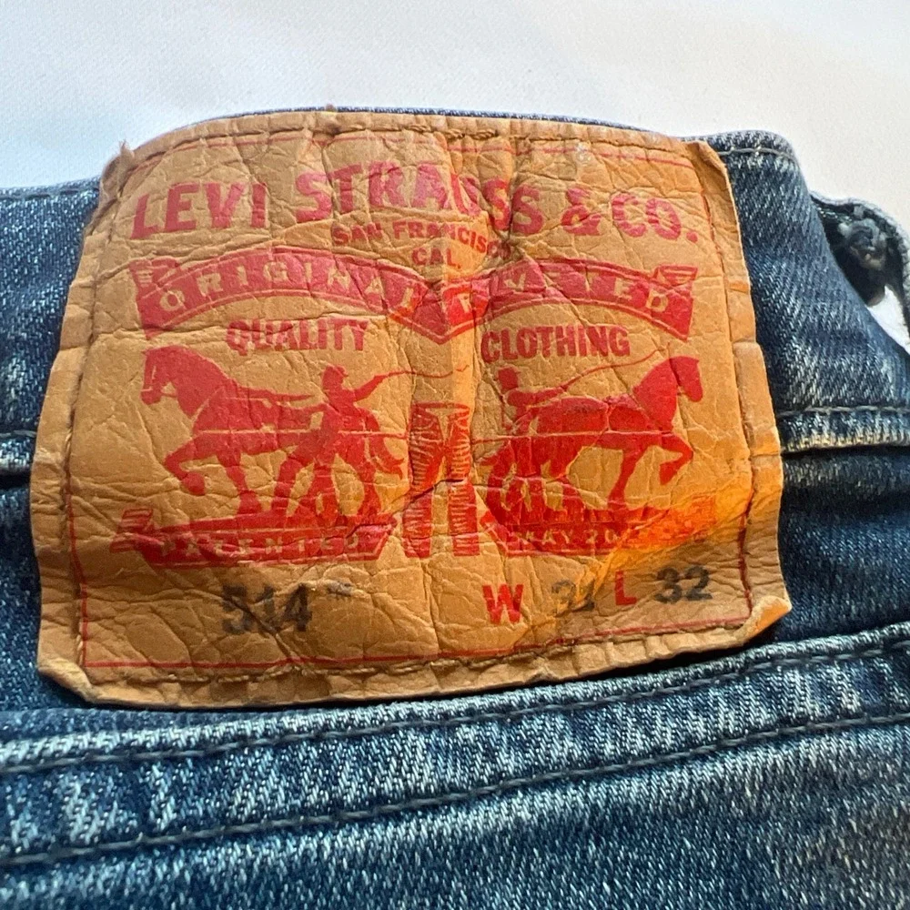 Levi's 514 Men's Jeans 31x32 Zipper Fly Straight Leg Grungy Blue Denim